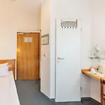 Flora Aparthotel 4*