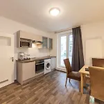 Aparthotel Flora
