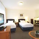 Flora Aparthotel 4*