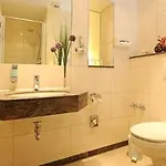 Aparthotel Flora