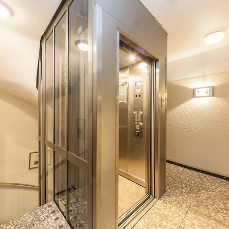 Aparthotel Flora Dusseldorf